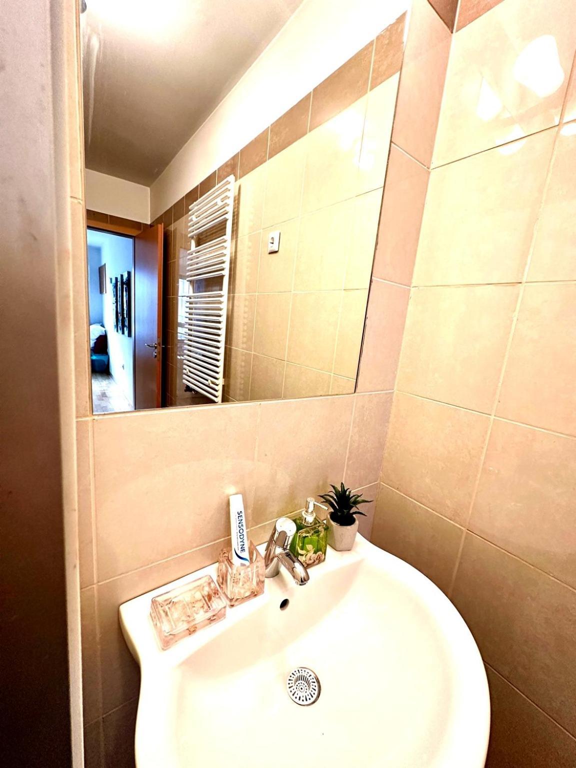 City Center Apartment With Balcony Budapest Exterior photo