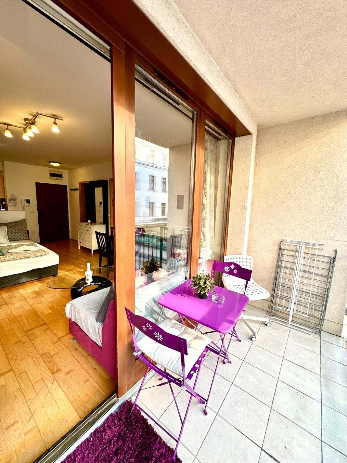 City Center Apartment With Balcony Budapest Exterior photo